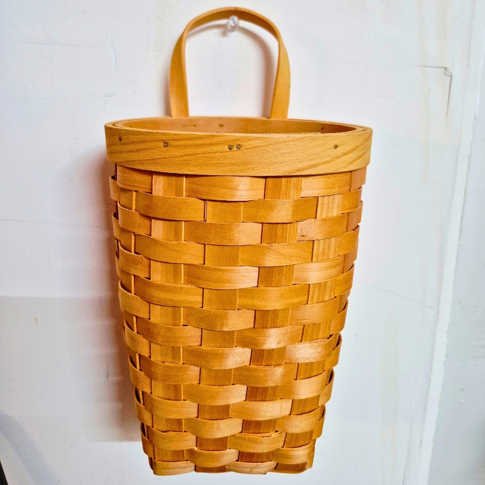 Vintage Taskets Renaissance Woven Hanging Basket - Picture 7 of 8